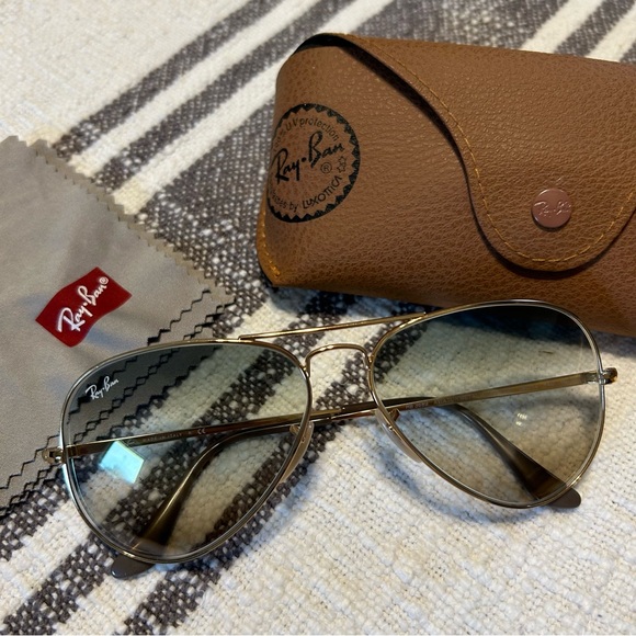 Ray Ban woman’s aviator sunglasses - Picture 2 of 6